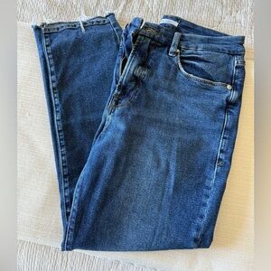 Good American Deep Blue Straight Cropped Jeans